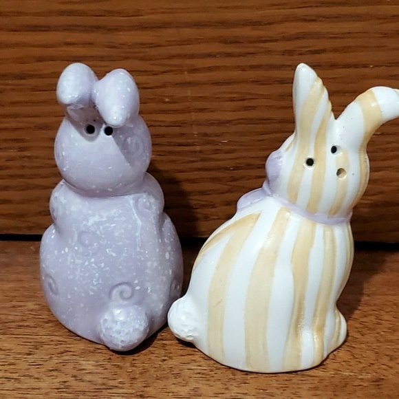 2 sets Purple & Peach Striped Quilted Bunny Mini Salt & Pepper Shakers rabbit - Picture 7 of 10